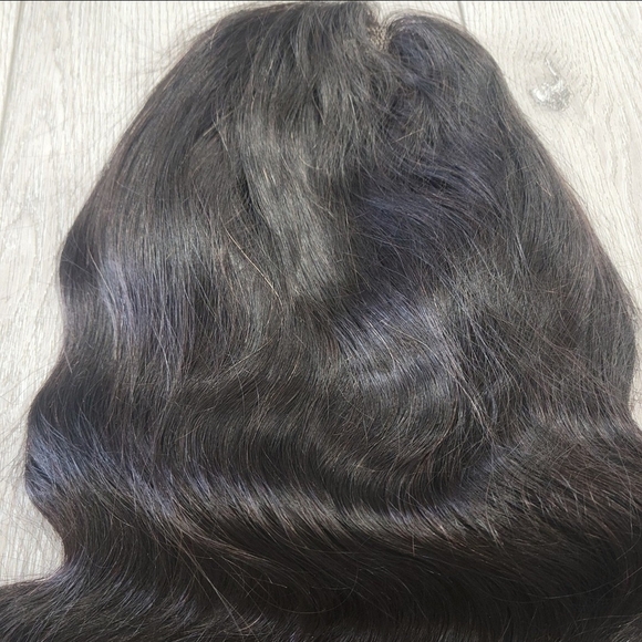 Luxurious Natural Black Wavy Hair Wig - Picture 8 of 14